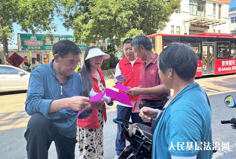 沂源县南鲁山司法所零距离普法 赶大集守护法律服务市场“晴空”